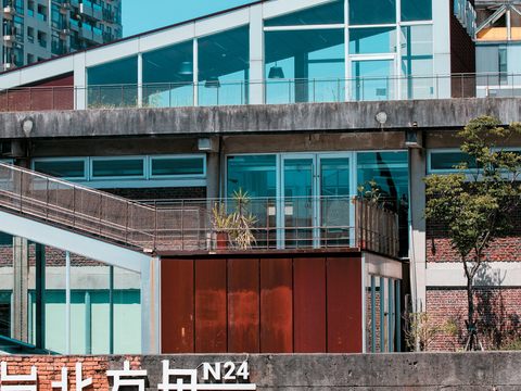 「N24台北方舟」的船型建築外觀極具特色，亦呼應其名稱。(圖片來源：臺北市政府觀光傳播局)