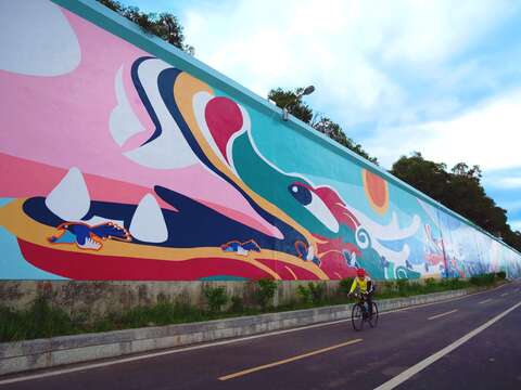 New Embankment Mural Artwork “DAYDREAM TAIPEI” Unveiled near Dazhi Bridge in Dajia Riverside Park