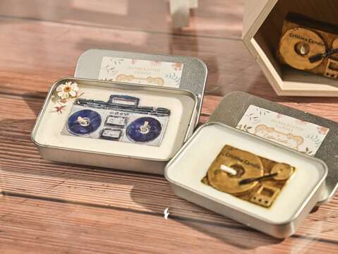 Cristina Candle-復古唱片機_懷舊音響 香氛蠟燭(圖片來源：臺北市商業處)