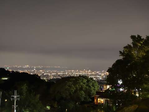貓空夜景(圖片來源：臺北大眾捷運股份有限公司)