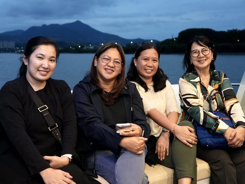 東南亞旅行業者體驗自關渡碼頭登船觀賞淡水河(圖片來源：臺北市政府觀光傳播局)