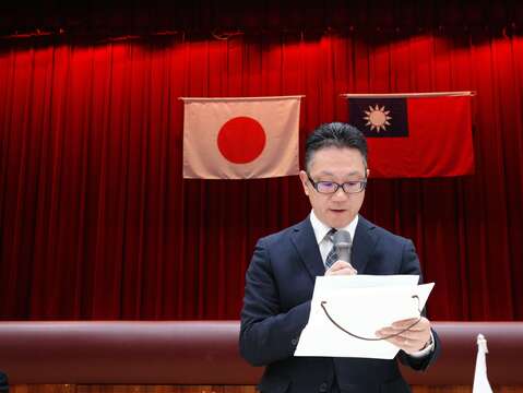 日本清林館高校加藤大典校長以中文致詞(圖片來源：臺北市政府教育局)