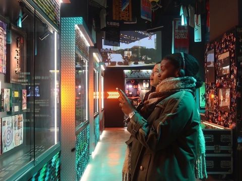 法國業者十分肯定台北流行音樂中心常設展內容及動線規劃，認為對法國旅客具有吸引力。(圖片來源：臺北市政府觀光傳播局)