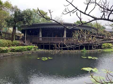 2022陽明山前山公園公共浴室-男浴室(圖片來源：臺北市政府工務局公園路燈工程管理處)