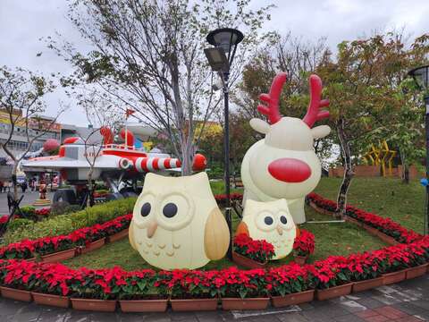 貓頭鷹與麋鹿燈飾(圖片來源:臺北大眾捷運股份有限公司)