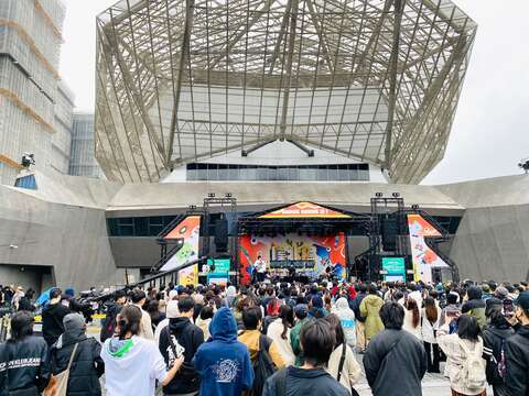 北市保大警於2023喔北搖音樂節進行識詐宣傳(圖片來源：臺北市政府警察局保安警察大隊)