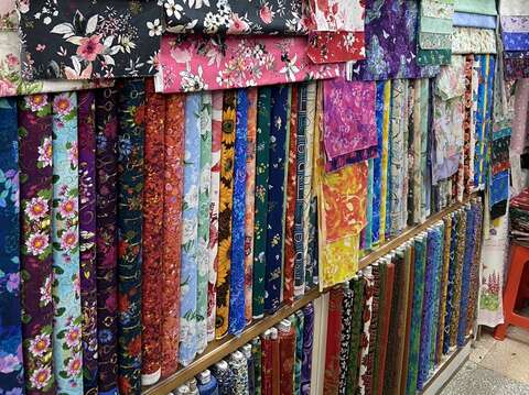 Yongle Fabric Market-Consumer Electronics 40th Ann