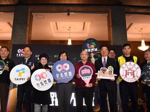 2024台北燈節響應宮廟邀請民眾來看花燈猜燈謎(圖片來源：臺北市政府觀光傳播局)