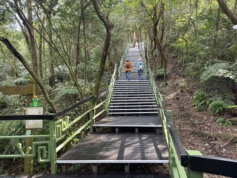 大崙頭赤腳步道(圖片來源：臺北市政府工務局大地工程處)