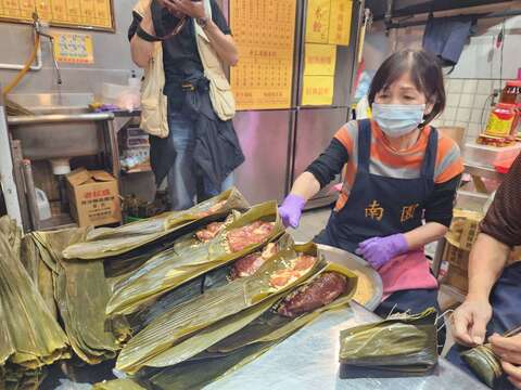 南園老店飄傳統粽香(圖片來源：臺北市市場處)
