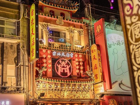 台北天后宮樓面以燈飾妝點響應2024台北燈節(圖片來源:臺北市政府觀光傳播局)