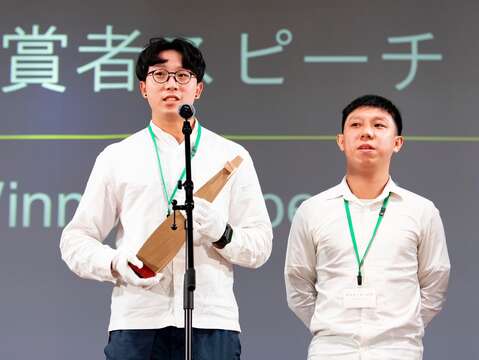 小亨利木工王品淮木作作品2022年榮獲日本「隈研吾＆東川町」​​傢俱設計大賽​​「最優秀賞」肯定(圖片來源：臺北市政府工務局公園路燈工程管理處)