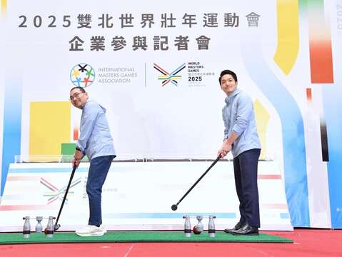 蔣萬安和新北市長侯友宜合影(圖片來源:臺北市政府秘書處媒體事務組)