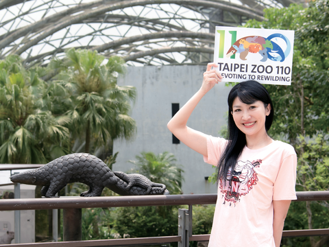 臺北市立動物園園長諶亦聰分享，110週年園慶以最能代表動物園保育成果的穿山甲作為主視覺標誌。（攝影／李智為）