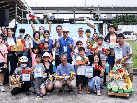 「飛車立蛋挑戰賽」合照(圖片來源:臺北市政府體育局)
