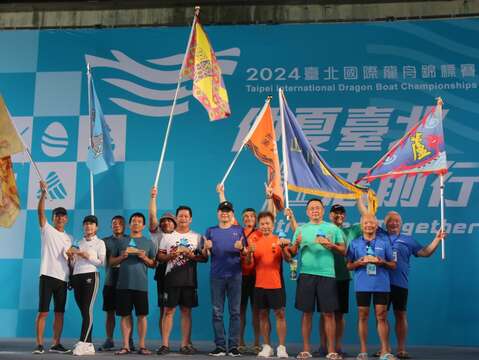小型龍舟常青組前六名隊伍(圖片來源:臺北市政府體育局)
