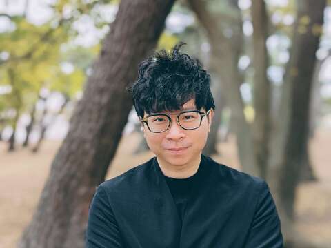 0817_18指揮：黃佳俊(Kahchun Wong, Conductor) (Photo by Angie Kremer)(圖片來源：臺北市立交響樂團)