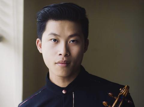 1124_小提琴：梁喬信(Kerson Leong, Violin)Kerson-Leong-1-scaled-square(圖片來源：臺北市立交響樂團)
