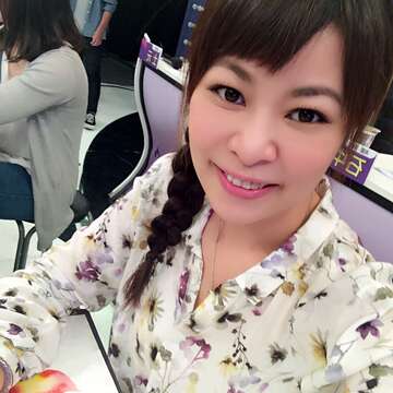 莊蕙如是臺灣第一位以藝術家身分登上歐洲最大的郵輪公司MSC地中海郵輪的畫家