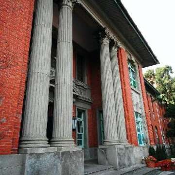 臺灣大學行政大樓