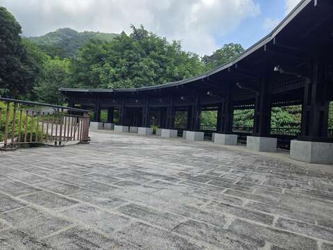 大屯社區鳳梨廣場(圖片來源：臺北市政府工務局大地工程處)