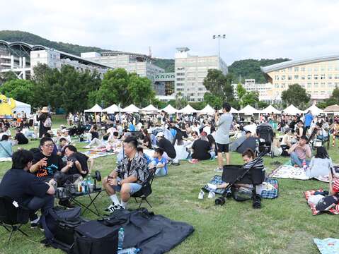 2024天母啤酒節吸引許多民眾參與 快來享受現場超chill氛圍(圖片來源：臺北市商業處)