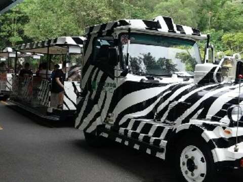 斑馬列車