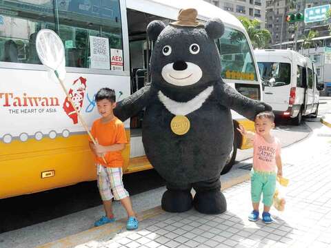 今年暑假，就讓熊讚與「台灣好行─北投竹子湖線」帶你上陽明山遊玩兼避暑。（柯明月攝）