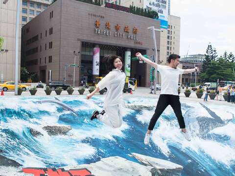 乘夢破浪3D地景藝術展邀請民眾一同前來乘夢破浪!(高讚賢攝)