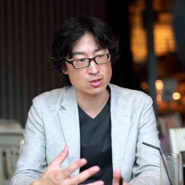 以後戰爭時代為背景的青春小說,讓東山彰良獲得直木賞的肯定。(游家桓攝)