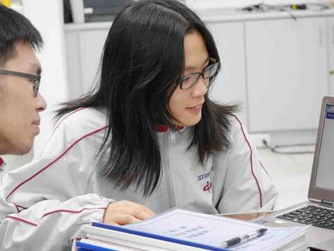 透過創意教學的方式,讓學生更樂於學習。(圖/台北市數位教育學習中心提供)