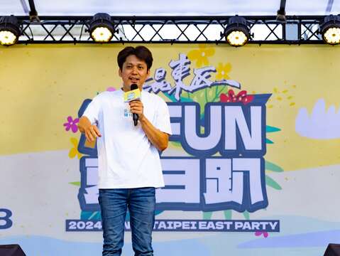 韓修和榮譽理事長為活動致詞(圖片來源：臺北市商業處)