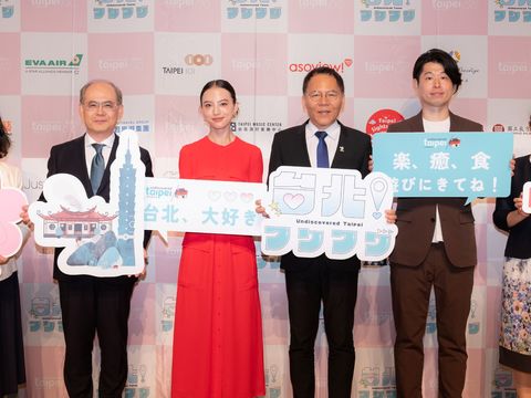 王秋冬局長赴東京召開「台北!心動瞬間」記者會，介紹與asoview!合作的台北優惠方案(左起觀光署駐東京辦事處所長鄭憶萍、長榮航空日本支社社長陳啟偉、日本新生代演員清原果耶、觀傳局長王秋冬、asoview!執行長伊藤優、東京都觀光部菅野千榮子)(圖片來源：臺北市政府觀光傳播局)