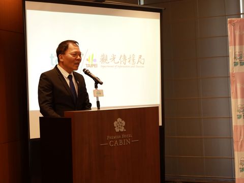 觀傳局長王秋冬於大阪記者會介紹臺北觀光亮點。(圖片來源：臺北市政府觀光傳播局)