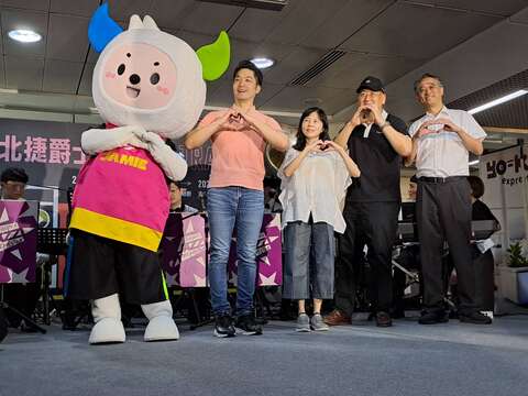 台北MRT限定列車「ジャズエクスプレス」が出発 9月「ジャズフェスティバル」のプレリュード