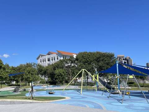 迪化休閒運動公園共融式遊戲場(圖片來源：臺北市政府工務局衛生下水道工程處)