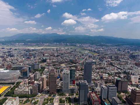 台北俯瞰。（潘俊霖攝）