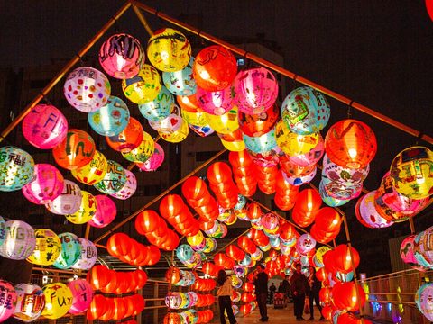 2月2日起至2月16日充滿元宵節慶的燈籠將在臺北市西區亮相（圖為2024台北燈節照片）(圖片來源：臺北市政府觀光傳播局)