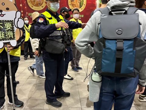 市府跨局處合作完成人流疏散(圖片來源：觀傳局提供)