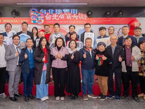 蔣萬安市長於台北地下街與貴賓大合照(圖片來源：臺北市商業處)