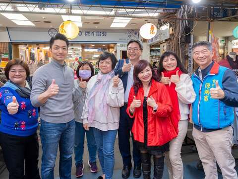 蔣萬安市長與華陰街商圈店家互動喜迎新春(圖片來源：臺北市商業處)
