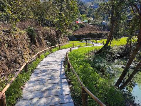 明鏡池東側步徑(圖片來源：臺北市政府工務局大地工程處)