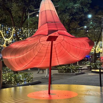 與音樂人林強跨界合作「台北留聲機」燈組。(圖片來源：臺北市政府觀光傳播局)