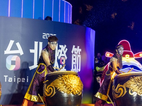 2025台北ランタンフェスティバル 4大展示エリアのランタンが煌めき登場！