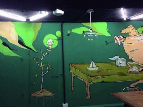 艾米旅店內隨處可見塗鴉帶來的驚喜