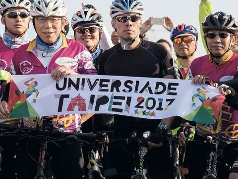 柯文哲希望透過這場跟意志力拚搏的一日雙城計畫,找回台灣人民的信心。(潘俊霖攝)