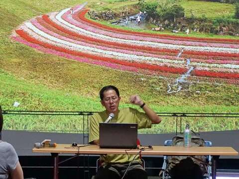 2016 Travel Taipei Seminars with Author Ke-shiang Liu and Director Chi-jan Hou