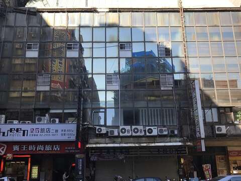 「蓬萊閣」原為臺北市日新町1丁目168番地,約為今之南京西路163號。(魚夫攝)