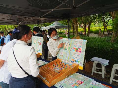 趣玩SDGs彈珠台(圖片來源:臺北市政府工務局公園路燈工程管理處)