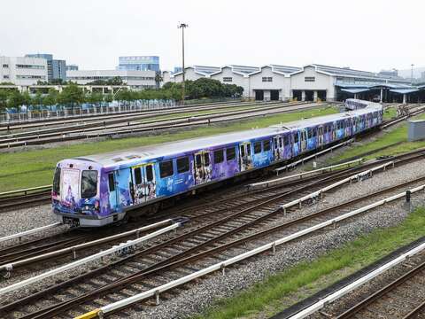 迪士尼彩繪列車(圖片來源：臺北大眾捷運股份有限公司)